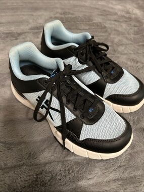 KURU Light Blue & Black Mesh Lace-Up Sneakers
